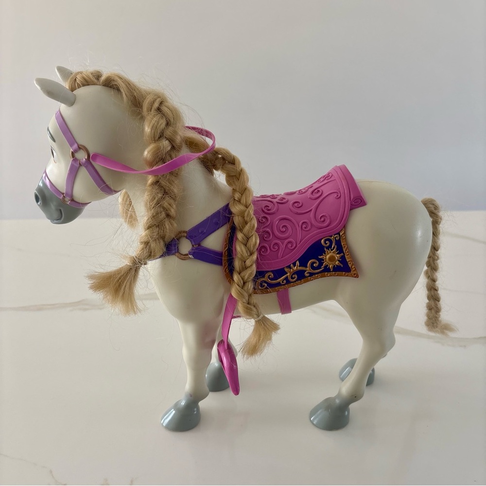 Disney Tangled Princess Rapunzel Royal Horse Maximus 12” Figure - Picture 3 of 9